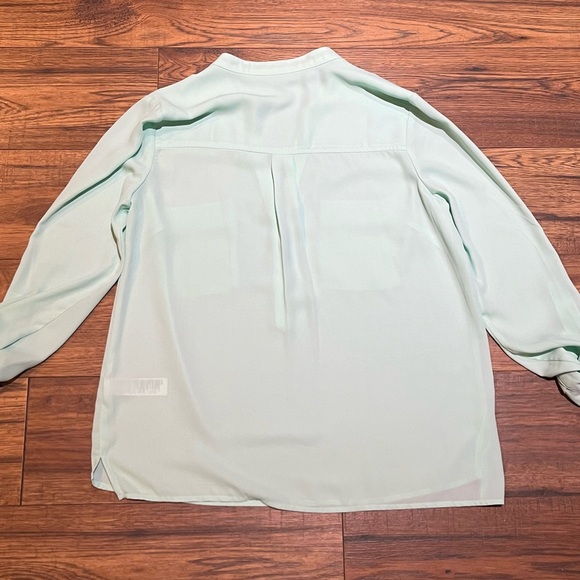 Forever 21 Blouse Size Small - Picture 2 of 7